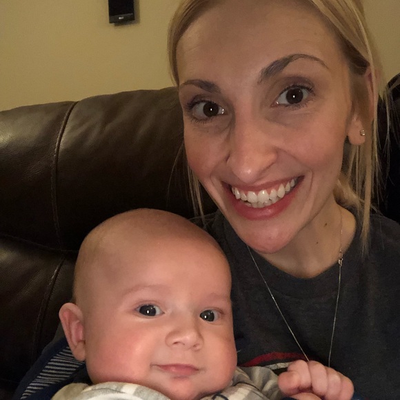 Meet your Posher, Jessica - Picture 1 of 1